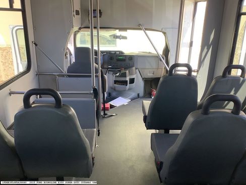Used 2015 Ford E-350 and Econoline 350 Super Duty image 15