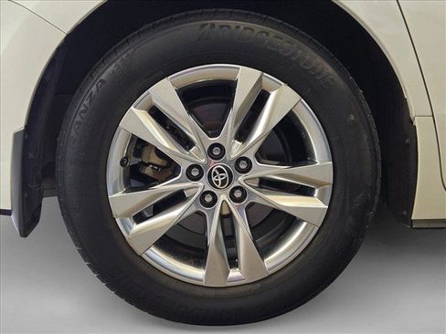 Used 2023 Toyota Sienna Limited AWD/4WD image 27