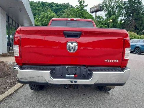 Used 2024 RAM 2500 Tradesman w/ Chrome Appearance Group AWD/4WD image 6