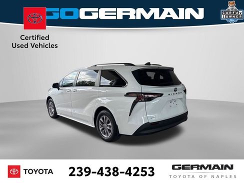 Used 2026 Toyota Sienna LE FWD image 4