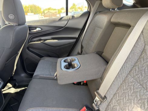 Used 2022 Chevrolet Equinox LT w/ LPO, Cargo Package FWD image 20