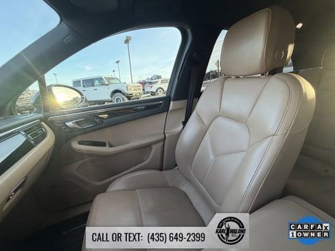 Used 2020 Porsche Macan image 15