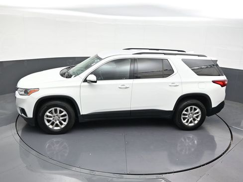 Used 2019 Chevrolet Traverse LT FWD image 18