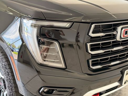 Used 2025 GMC Yukon AT4 w/ LPO, Floor Liner Package AWD/4WD image 11