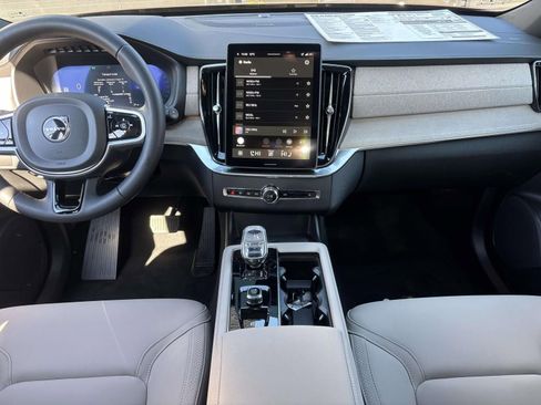 Used 2026 Volvo XC90 B6 Plus w/ Protection Package Premier AWD/4WD image 29