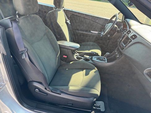 Used 2012 Chrysler 200 Touring image 16