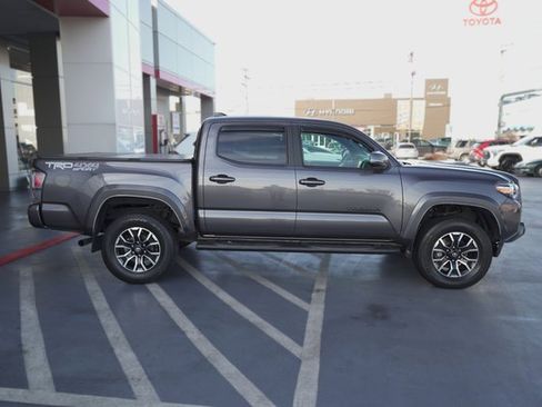 Certified 2022 Toyota Tacoma TRD Sport image 6