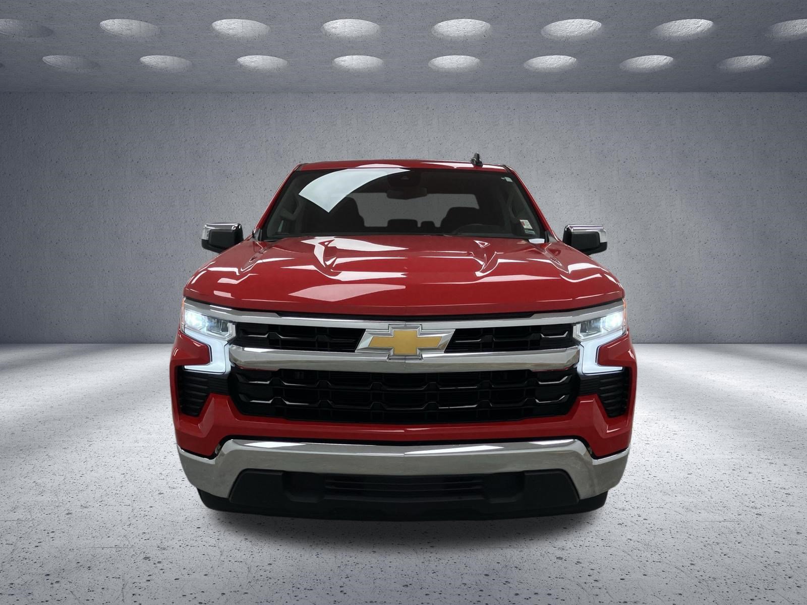Used 2025 Chevrolet Silverado 1500 LT RWD image 8