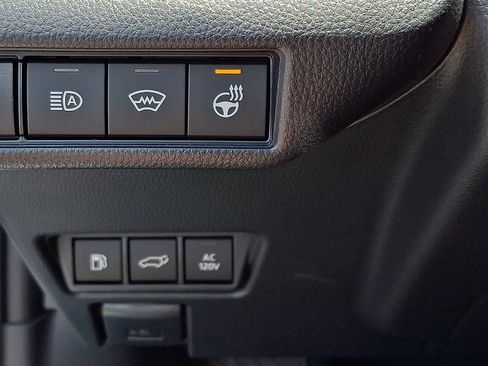 New 2026 Toyota Prius Plug-In Hybrid FWD image 18