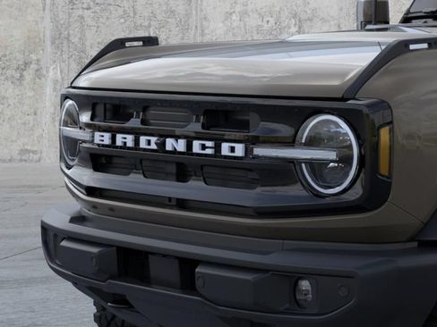 New 2026 Ford Bronco Outer Banks w/ Sasquatch Package AWD/4WD image 19
