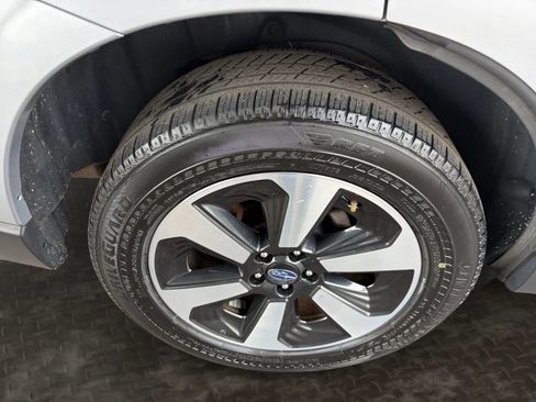Used 2018 Subaru Forester 2.5i Premium AWD/4WD image 39