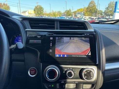 Used 2016 Honda Fit EX image 20