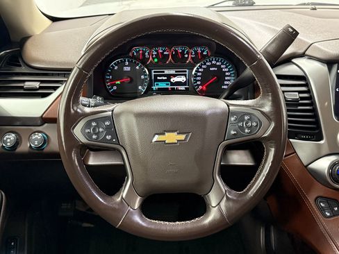 Used 2019 Chevrolet Tahoe Premier AWD/4WD image 17