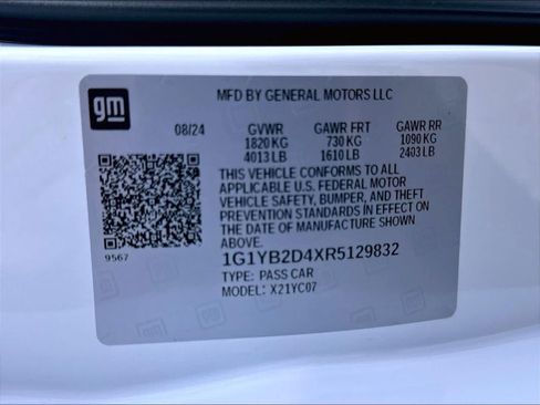 Used 2024 Chevrolet Corvette Stingray Preferred Cpe RWD image 19