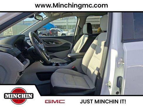 Used 2023 GMC Terrain SLE w/ Driver Convenience Package image 19