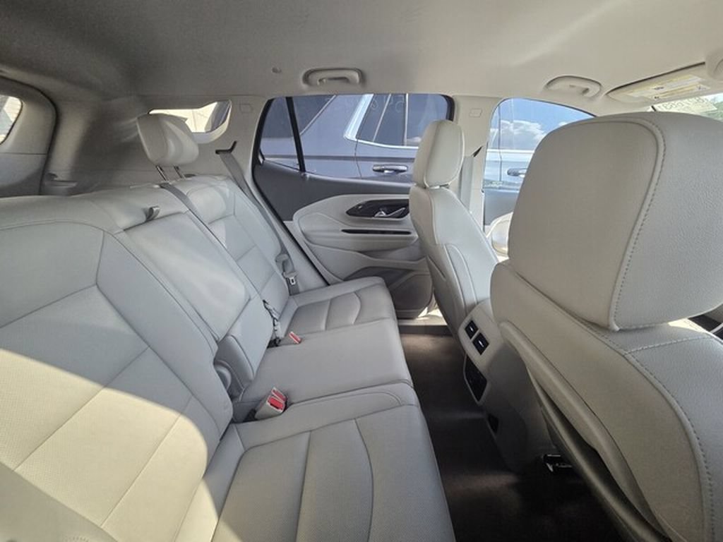 Used 2020 GMC Terrain Denali w/ Denali Premium Package FWD image 10