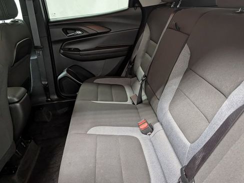 Used 2024 Chevrolet TrailBlazer LT w/ Convenience Package FWD image 12