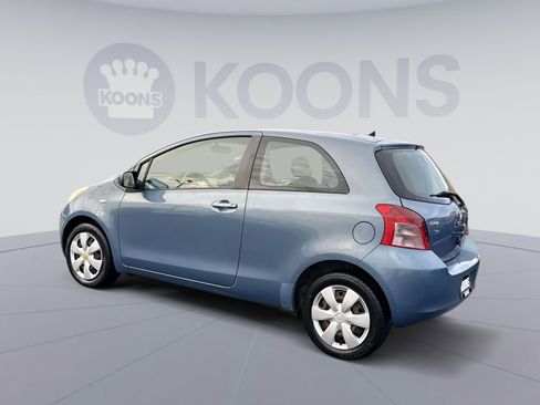 Used 2007 Toyota Yaris 2-Door Hatchback image 4