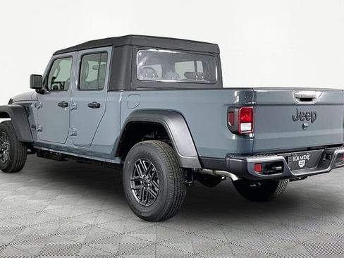 New 2026 Jeep Gladiator Sport AWD/4WD image 3