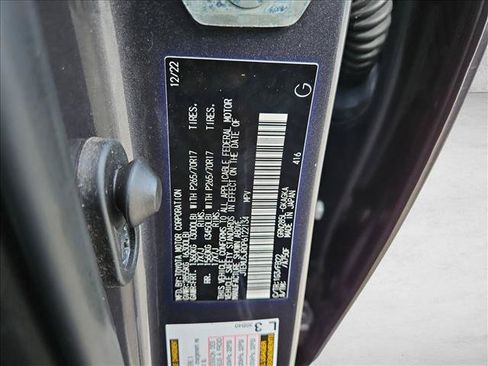 Used 2023 Toyota 4Runner SR5 AWD/4WD image 25