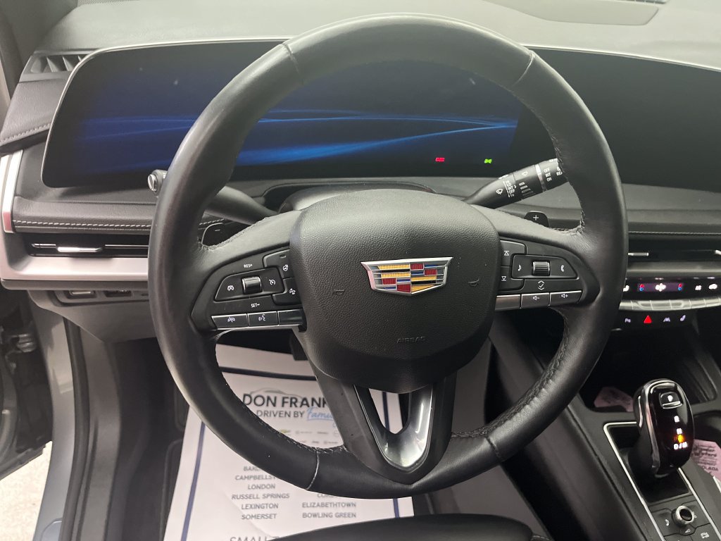 Used 2024 Cadillac XT4 Luxury w/ Cold Weather Package AWD/4WD image 18