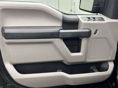 Used 2020 Ford F150 XL w/ Equipment Group 101A Mid AWD/4WD image 6