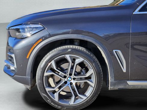 Used 2022 BMW X5 xDrive40i w/ Premium Package image 12