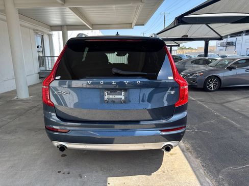 Used 2018 Volvo XC90 T5 Momentum w/ Convenience Package FWD image 6