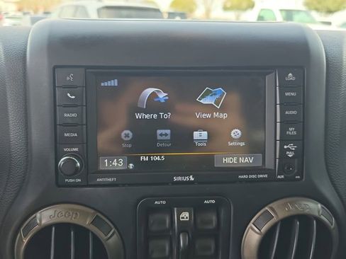 Used 2018 Jeep Wrangler Unlimited Sport image 21