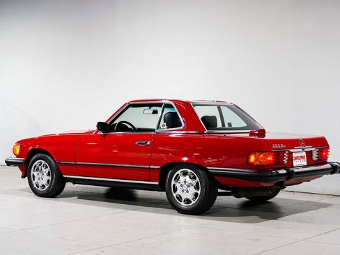 Used 1987 Mercedes-Benz 560 SL image 8