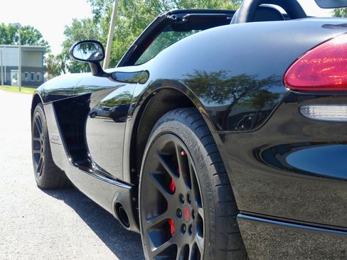 Used 2004 Dodge Viper SRT-10 image 31