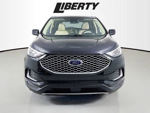 Certified 2023 Ford Edge SEL w/ Convenience Package image 2