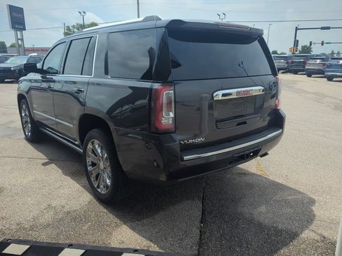 Used 2016 GMC Yukon Denali w/ Open Road Package AWD/4WD image 4