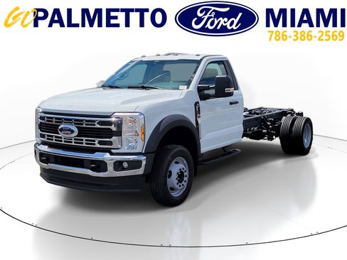 New 2026 Ford F450 XL w/ XL Chrome Package RWD image 3