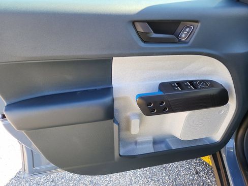 New 2025 Ford Maverick XLT w/ XLT Luxury Package image 8