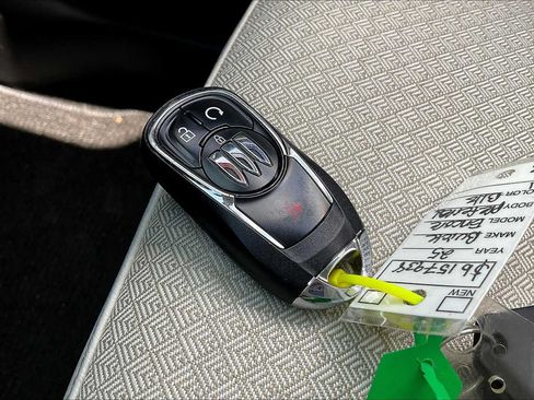 Used 2025 Buick Encore GX Preferred FWD image 13
