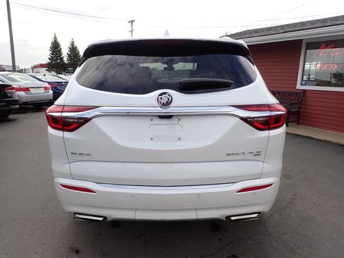 Used 2018 Buick Enclave Avenir w/ Trailering Package AWD/4WD image 5