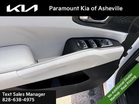 New 2026 Kia Sorento S w/ S Panoramic Sunroof Package FWD image 26