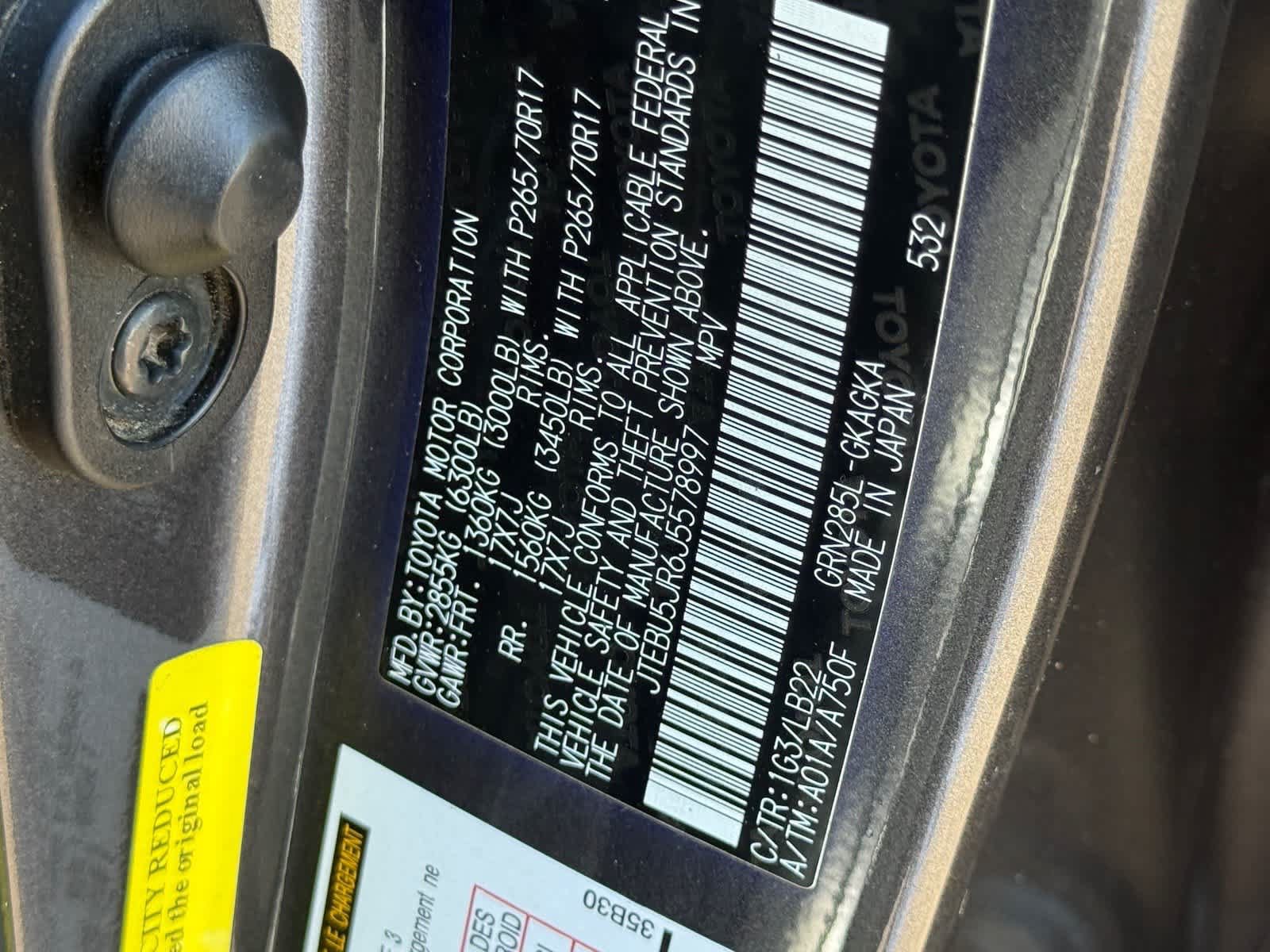 Used 2018 Toyota 4Runner SR5 Premium AWD/4WD image 34