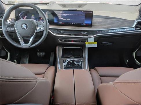 New 2026 BMW X5 xDrive40i w/ Premium Package AWD/4WD image 16