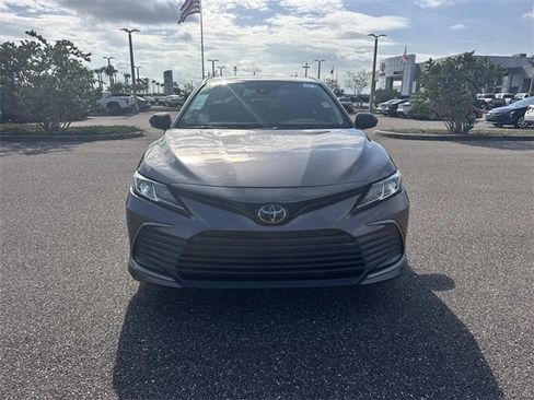 Used 2024 Toyota Camry LE image 9
