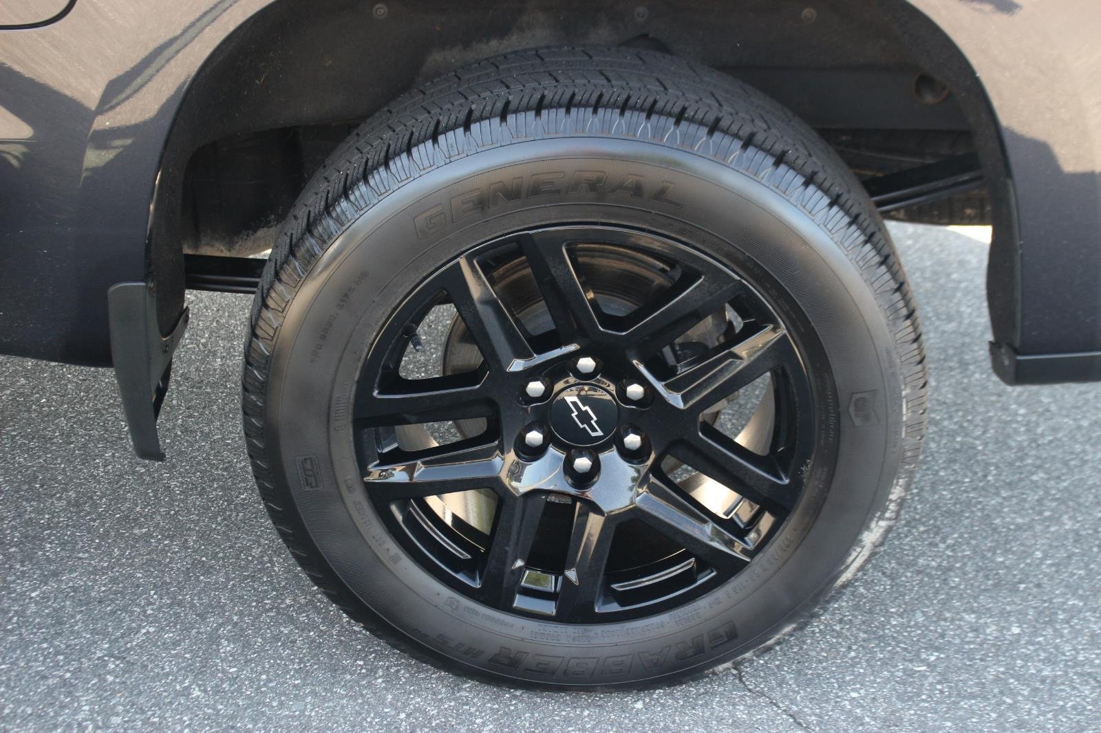 Used 2023 Chevrolet Silverado 1500 RST w/ LPO, Dark Essentials Package AWD/4WD image 37