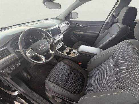 Used 2023 GMC Acadia SLE image 64