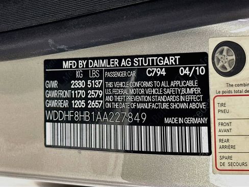 Used 2010 Mercedes-Benz E 350 4MATIC Sedan image 33