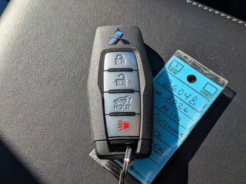 New 2026 Mitsubishi Outlander SE FWD image 34