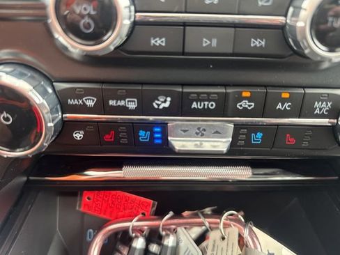 Used 2024 Ford F150 Lariat AWD/4WD image 31