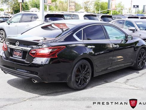 Used 2017 Nissan Altima 2.5 SR w/ Midnight Edition Package FWD image 19