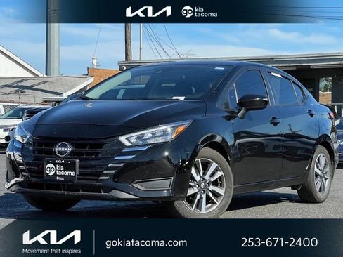 Used 2025 Nissan Versa SV w/ Trunk Package FWD image 1