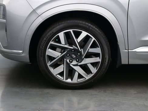 Certified 2023 Hyundai Santa Fe Calligraphy image 9