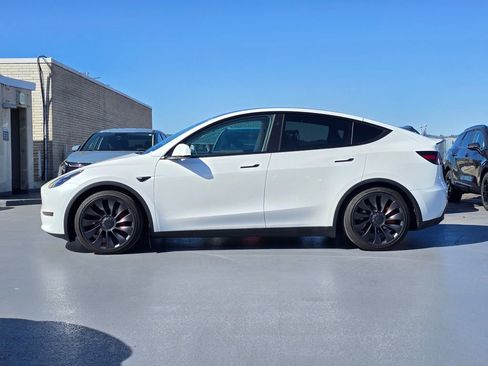 Used 2024 Tesla Model Y Performance AWD/4WD image 6